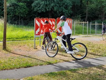Verkehrsgarten mit der 4. Klasse