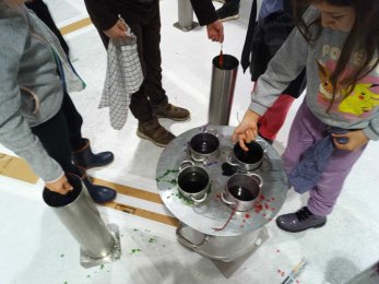 Kerzenziehen beim Ortsverein Hegi